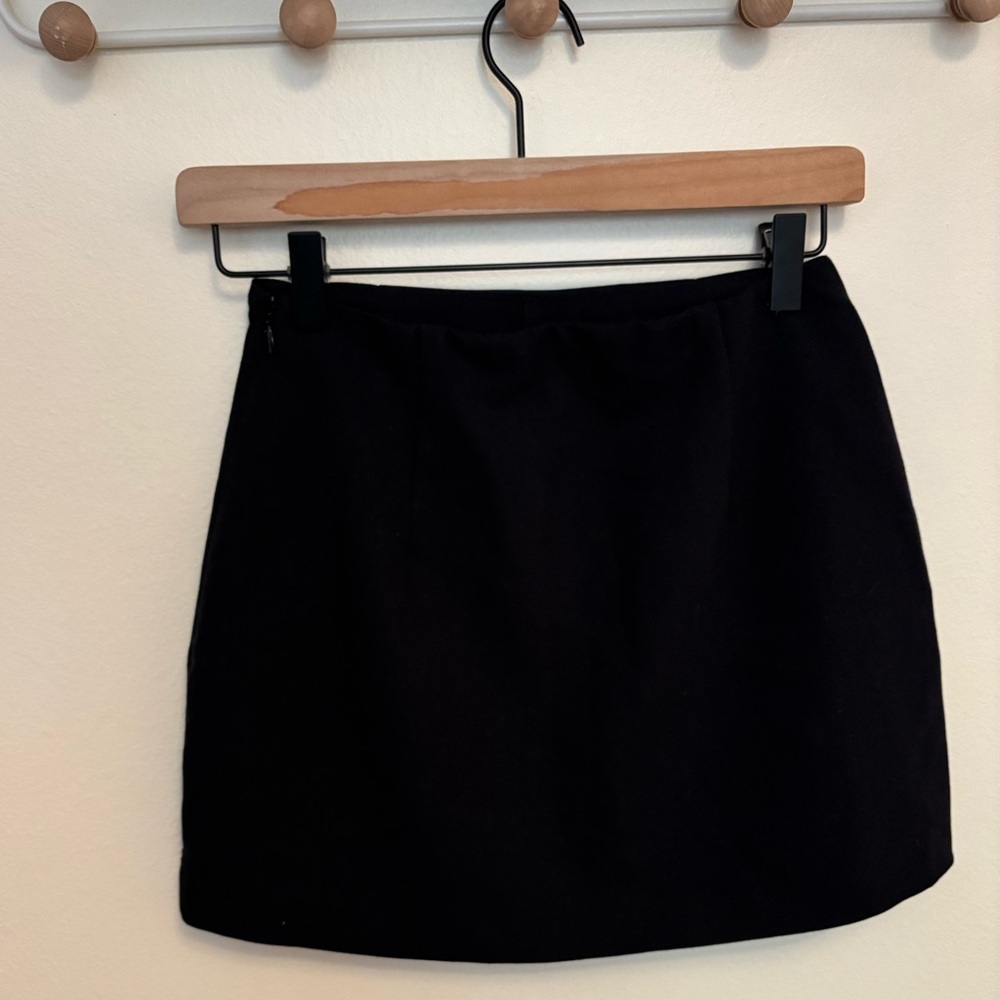 xs black abercrombie skort